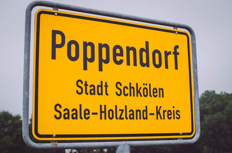 Ortseingangsschild von Poppendorf (Schkölen, Thüringen)