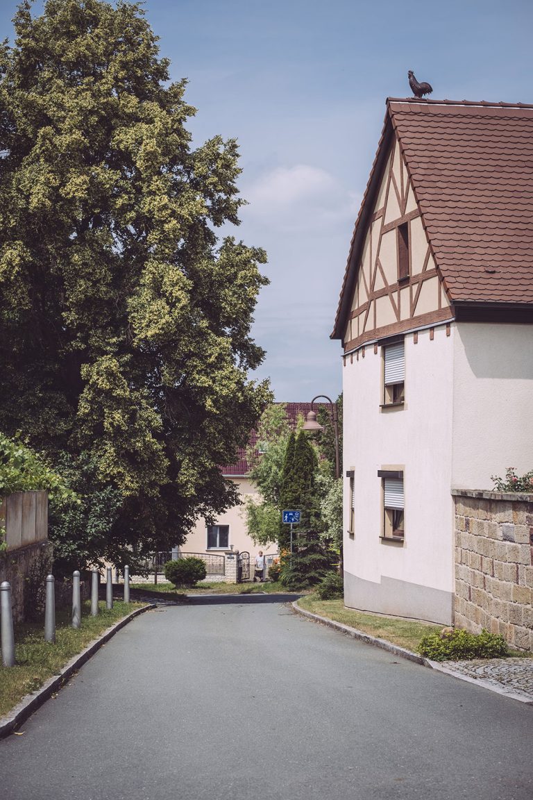 Straße in Kirchscheidungen (Burgenlandkreis, Sachsen-Anhalt)