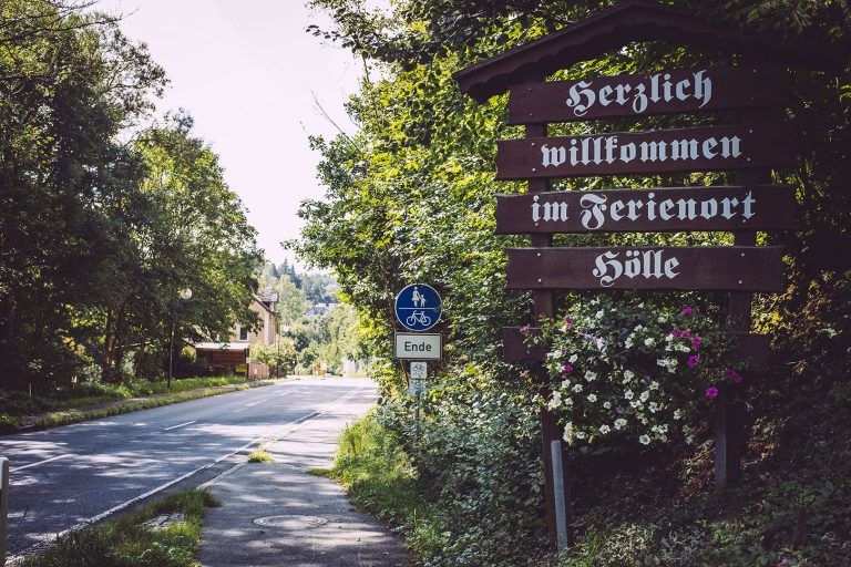 Willkommen Schild in Hölle (Naila, Bayern)